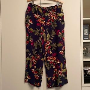 J JILL Flowy Crops Pants M Runs Large Like New